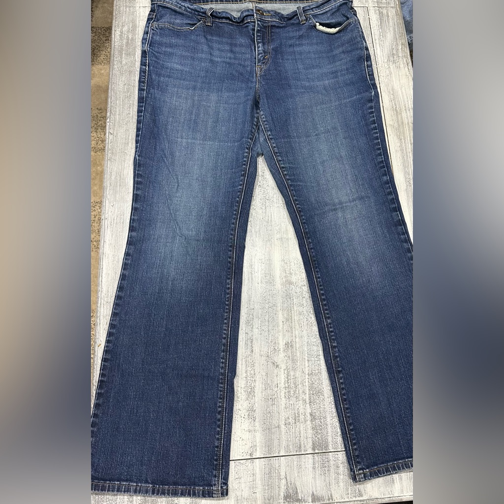 590 Bootcut Jeans